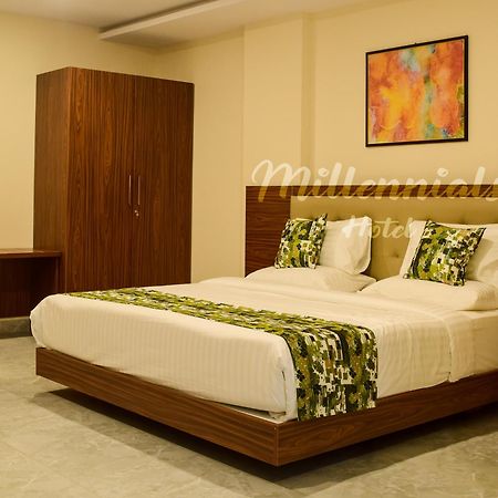 Hotel S R Plaza At Delhi Airport Neu-Delhi Exterior foto