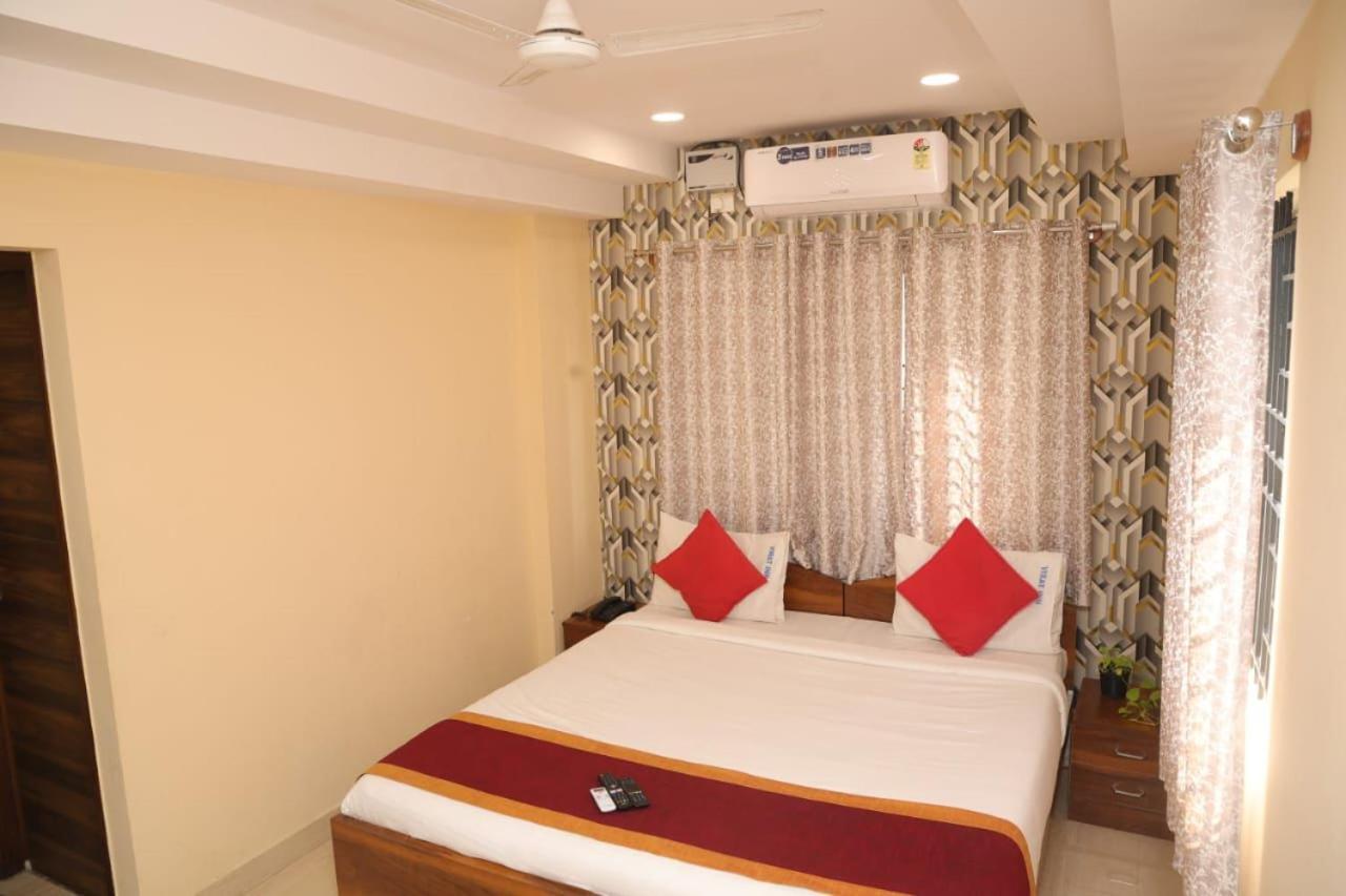 Hotel S R Plaza At Delhi Airport Neu-Delhi Exterior foto